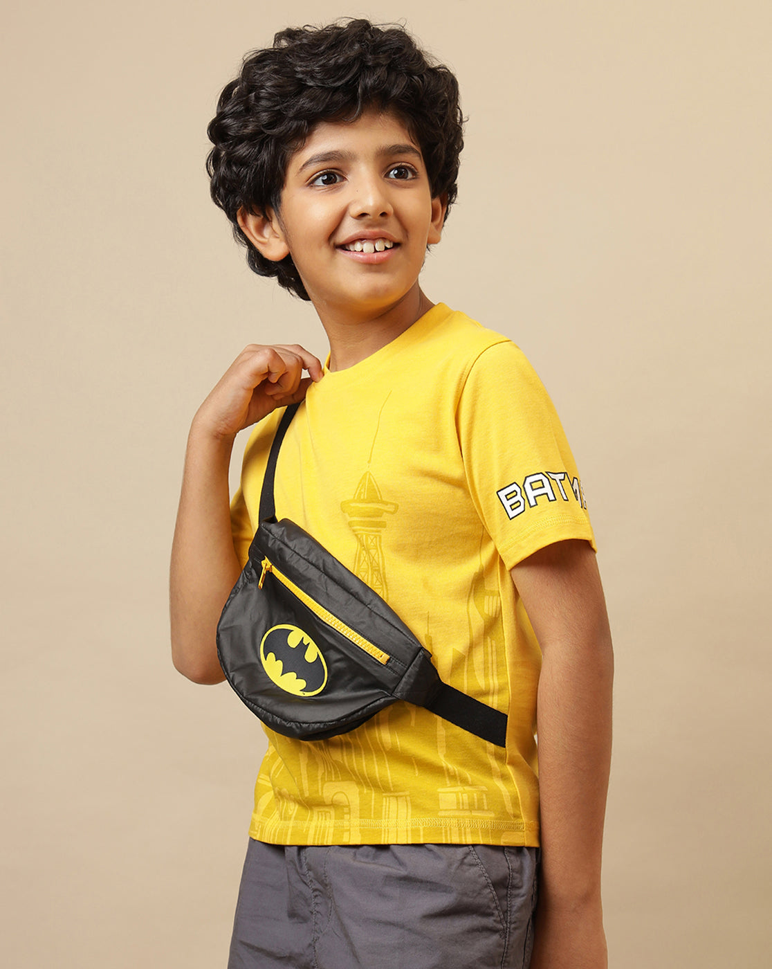 Batman Printed Regular Fit Tshirt with Pouch Bag For Boys
