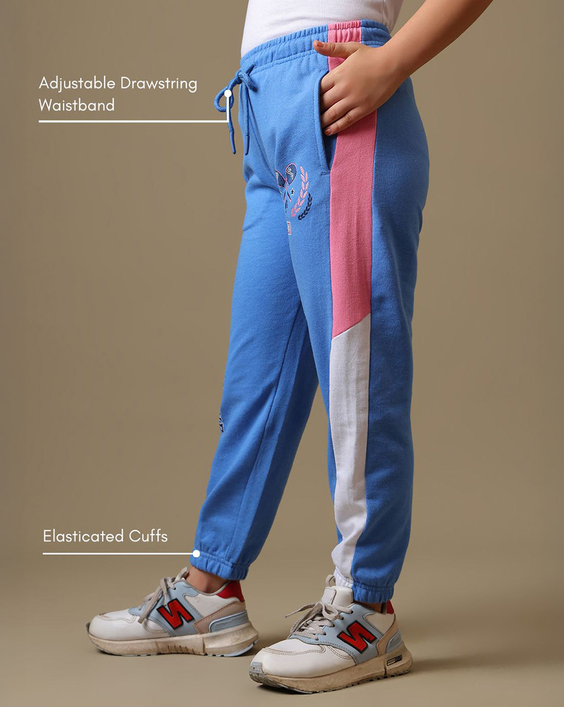 Barbie Printed Regular Fit Jogger For Girls