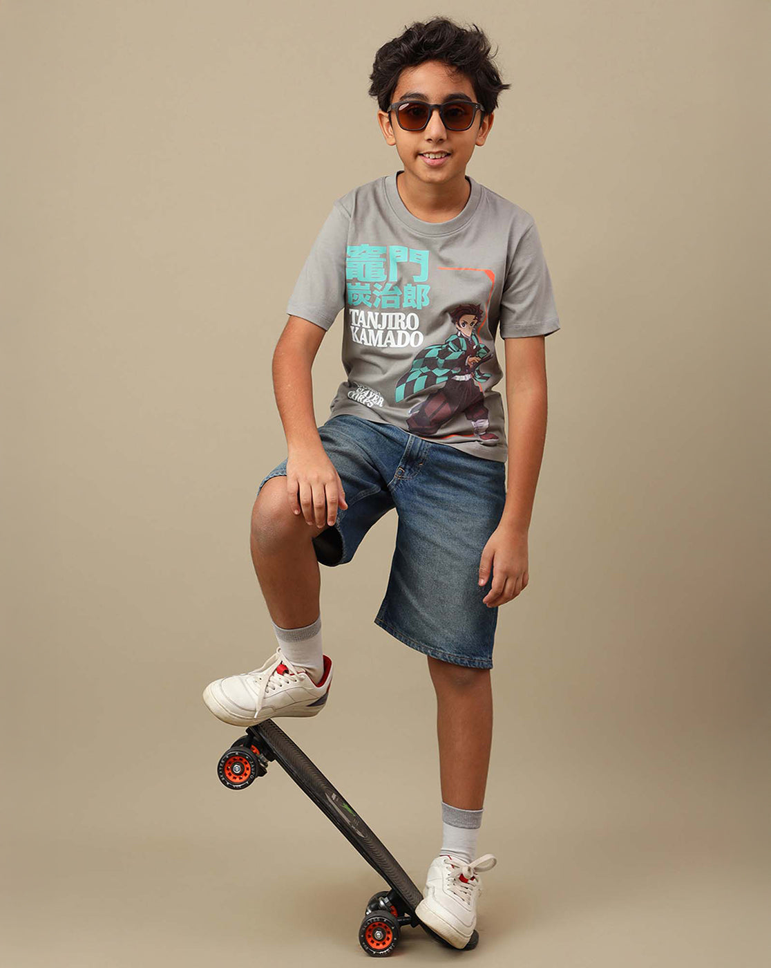 Demon Slayer: Tanjiro Anime Printed Grey Regular Fit Pure Cotton Tshirt For Boys