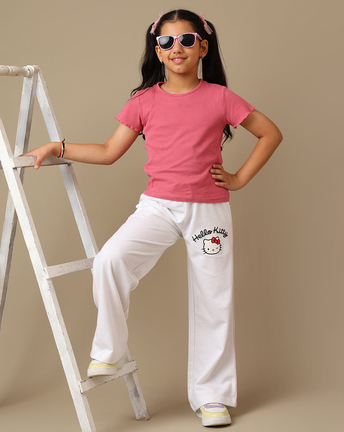 Hello Kitty Printed Relaxed Fit Jogger For Girls