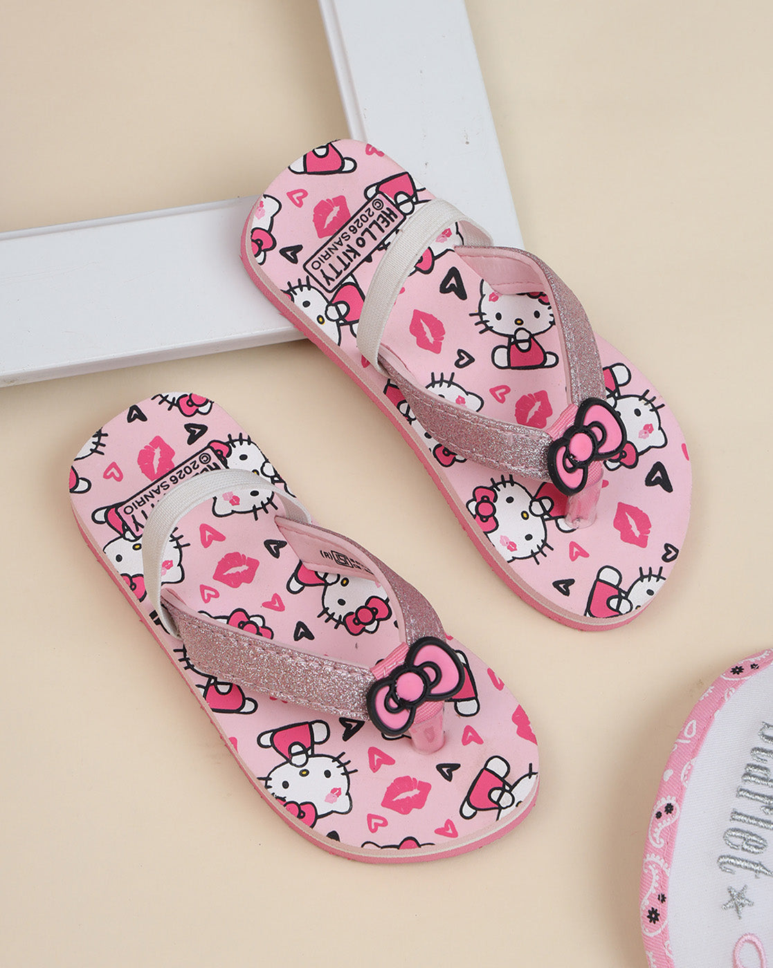 Hello Kitty Printed Flipflops for Girls