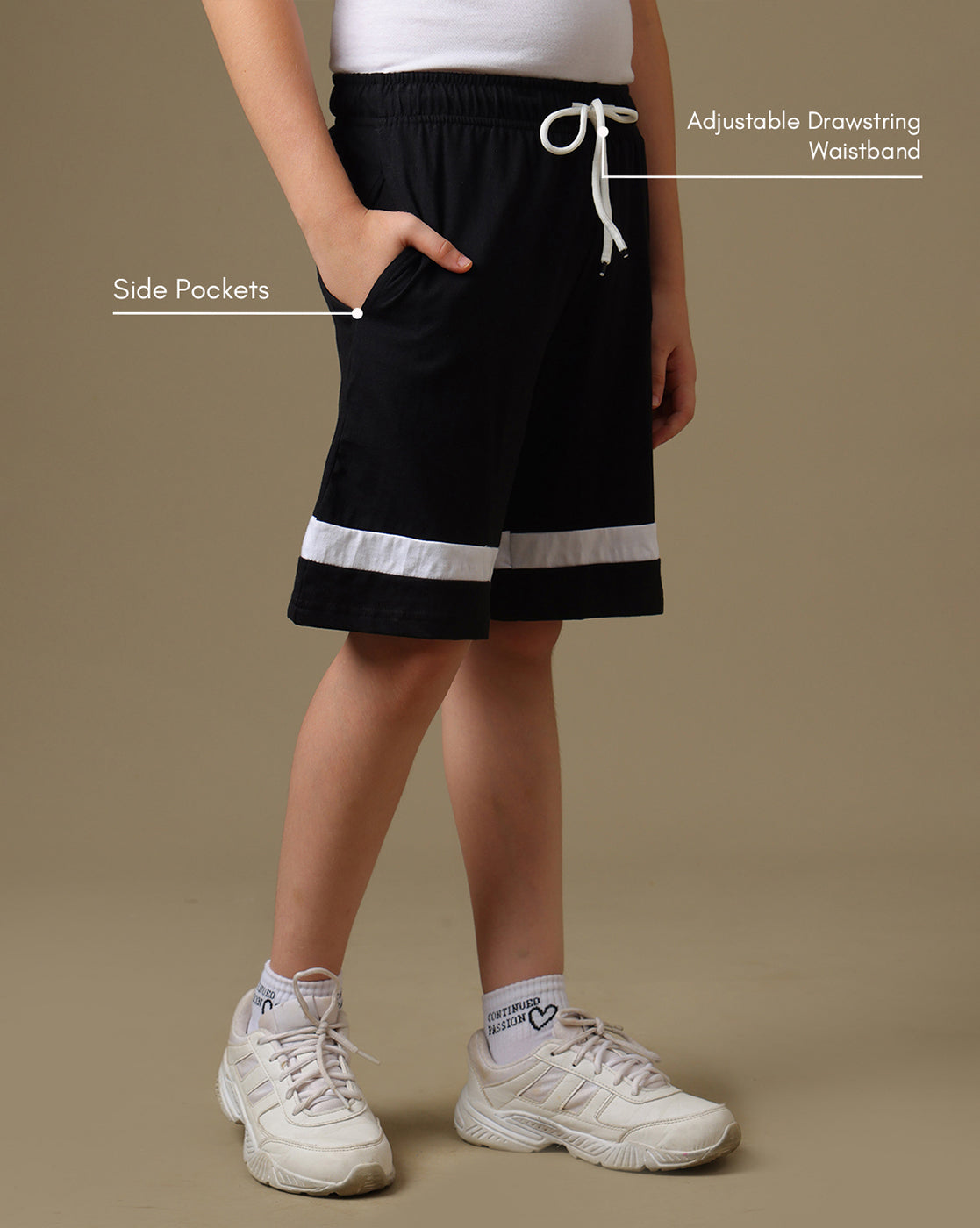 Sports Team Printed Regular Fit Shorts For Boys