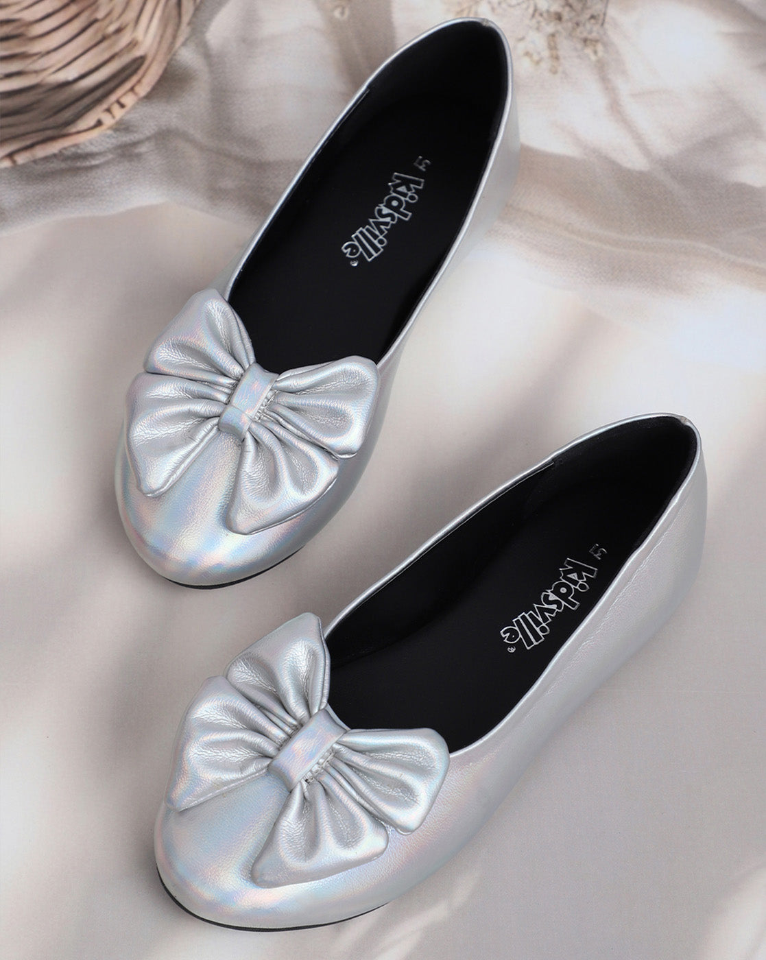 Kids Girls Round Toe Slip-On Ballerinas