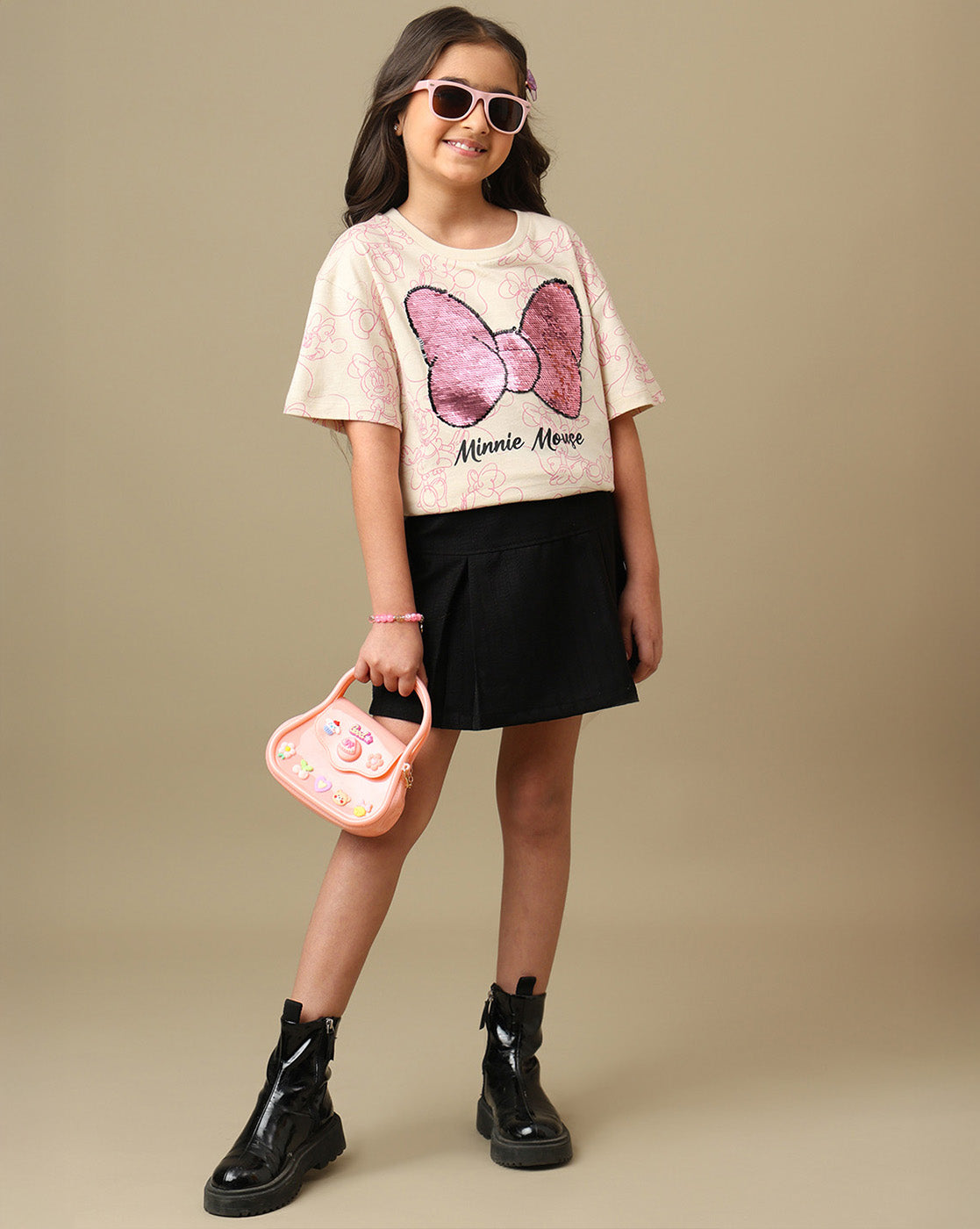 Minnie Mouse Printed Relaxed Fit Reversible SequinTshirt For Girls