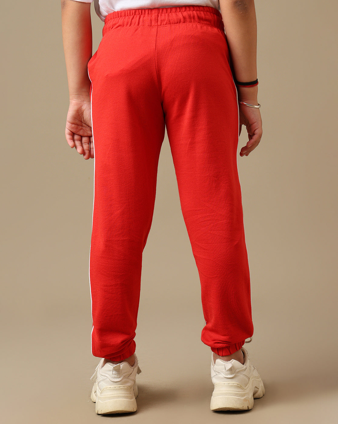 Peanuts Printed Regular Fit Jogger For Girls