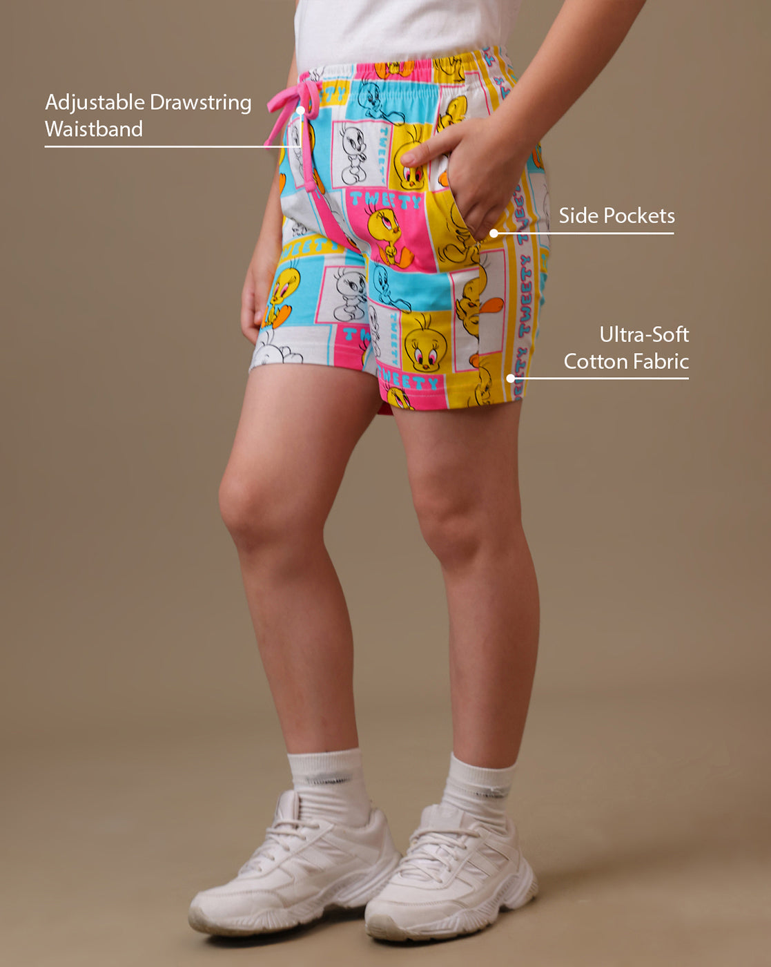 Looney Tunes Relaxed Fit Shorts  Girls